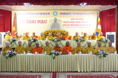 Bồi dưỡng chuyên ngành Phật tử cho 1.000 tăng ni, cư sỹ ở Nam Bộ