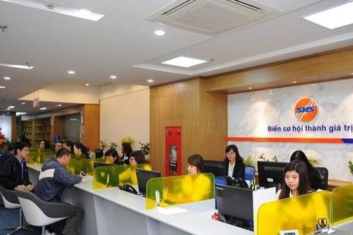 SHS báo lãi gấp đôi, tự doanh khởi sắc với cổ phiếu ngân hàng, bán lẻ