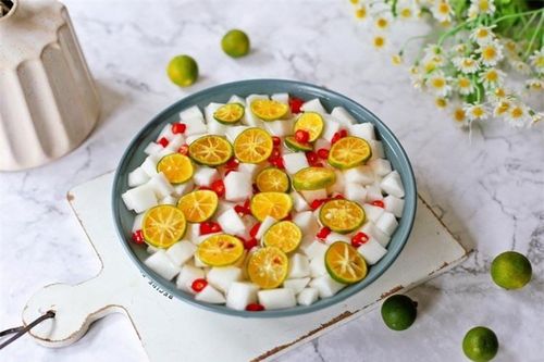 Loại củ trắng toàn thân có lượng vitamin C cao gấp 8 lần táo, ăn vào tốt cho phổi, giá chỉ hơn 20.000 đồng/kg