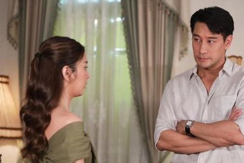 Đón tôi tan ca, chồng sắp cưới nói một câu phũ phàng khiến tôi muốn hủy hôn