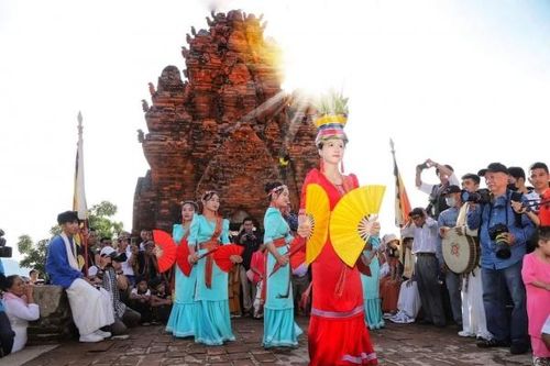 Ninh Thuận: Độc đáo lễ hội Katê của người Chăm