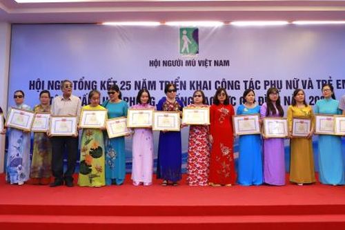 Tại TP. Nha Trang, Hội Người mù Việt Nam: Tổng kết 25 năm triển khai công tác phụ nữ và trẻ em