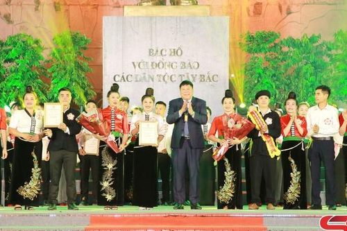 Đội thi Mai Sơn giành giải nhất Hội thi Nhà nông đua tài
