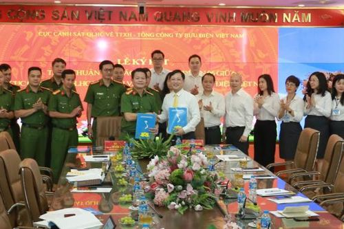 Loại bỏ dần tình trạng 'tham nhũng vặt' nhờ dịch vụ công trực tuyến