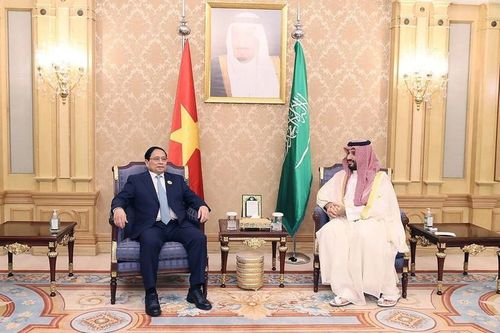 Đề nghị các quỹ đầu tư lớn của UAE tăng cường đầu tư vào Việt Nam