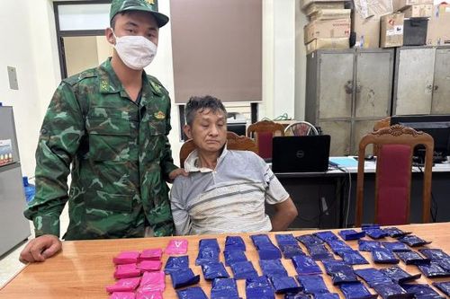 Bắt đối tượng, thu giữ 12.000 viên ma túy tổng hợp