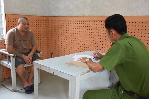 Gây thương tích trong tiệc nhậu rồi bỏ trốn 18 năm thì bị bắt