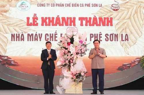 Chủ tịch Quốc hội dự lễ khánh thành Nhà máy chế biến cà phê Sơn La