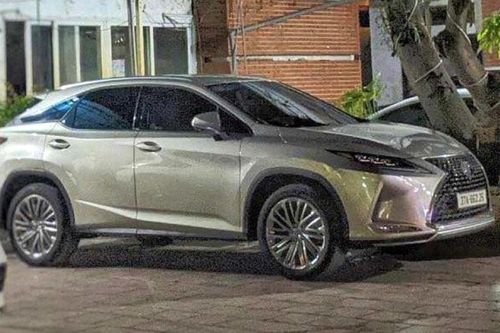Xe Lexus bị kê biên ở Nghệ An vẫn tung tăng trên phố Hà Nội: Tòa án nói gì?