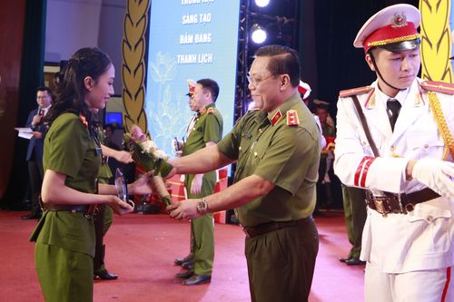Dư âm đẹp Hội thi Nữ Cảnh sát khu vực tài năng Công an Thủ đô