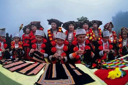 Hấp dẫn Liên hoan ảnh nghệ thuật 'Vẻ đẹp - đất nước, con người miền núi phía Bắc'