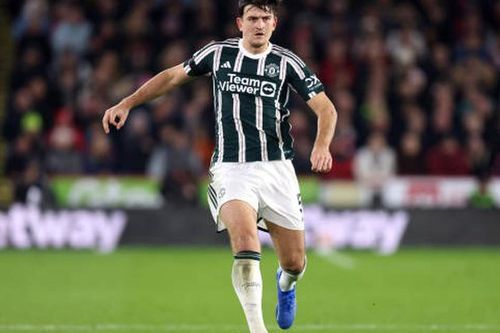 Maguire suýt bật khóc vì giải thưởng bất ngờ ở trận MU thắng Sheffield United