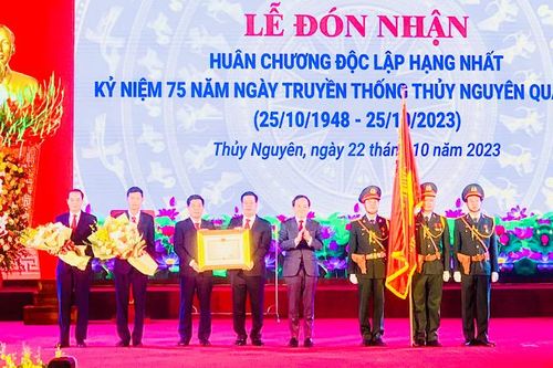 Huyện Thủy Nguyên (Hải Phòng) đón nhận Huân chương Độc lập hạng Nhất