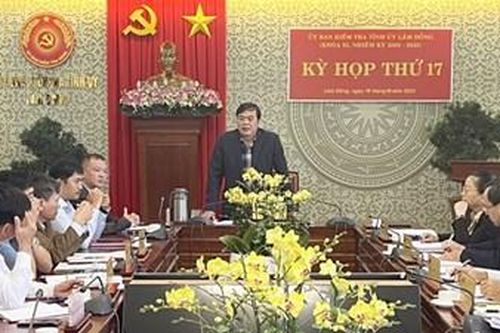 Những thông tin đáng chú ý về kỷ luật cán bộ trong tuần