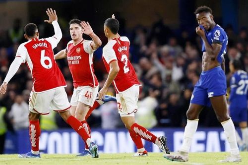 Arsenal ngược dòng cầm hòa 2-2 tại Chelsea
