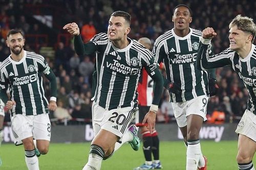 Dalot mang về chiến thắng trong ngày buồn của Man.United