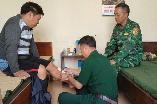Cứu nạn thành công 2 thuyền viên tàu vận tải bị nạn trên vùng biển Hải Phòng
