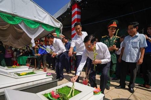 Chuyện chưa kể về mộ gió của các chiến sĩ Trung đoàn 207 ở Long An