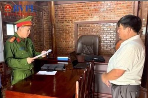 Phê chuẩn khởi tố Giám đốc khai thác tài nguyên trái phép