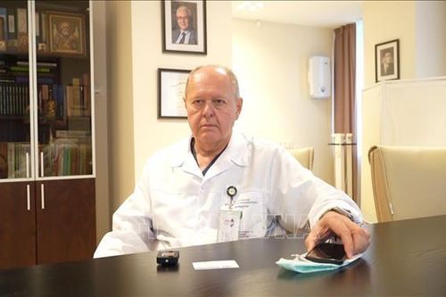 Bác sĩ công huân LB Nga muốn tăng cường hơn nữa hợp tác chữa trị ung thư với Việt Nam