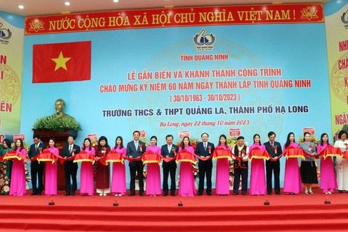 Quảng Ninh: Gắn biển 4 công trình 1.200 tỷ đồng chào mừng thành lập tỉnh