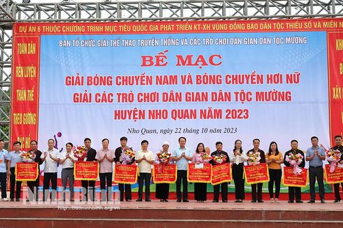 Bế mạc Giải thể thao truyền thống và các trò chơi dân gian dân tộc Mường huyện Nho Quan năm 2023