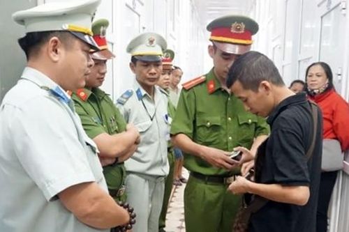 Nhờ nỗ lực của Công an, người dân an tâm hơn khi khám, chữa bệnh