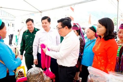 Khôi phục chợ phiên Pò Hèn năm 2023, nét văn hóa đặc sắc của Móng Cái, Quảng Ninh