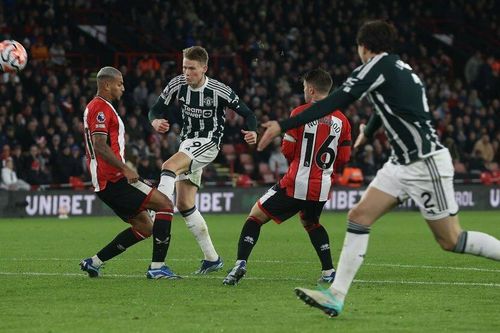 Man Utd nhọc nhằn đánh bại Sheffield Utd