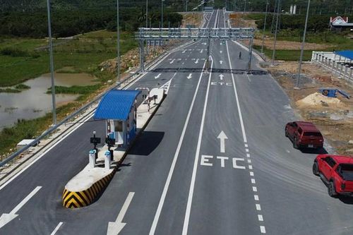 Tiến tới thu phí không dừng, không còn trạm barie