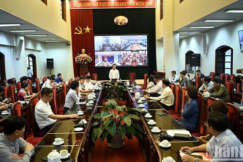 Báo Nhân Dân thông báo nhanh kết quả Hội nghị Trung ương 8, khóa XIII