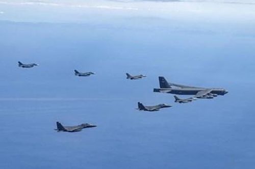 Quân sự thế giới hôm nay (23-10): Máy bay ném bom chiến lược B-52 tham gia tập trận chung trên không đầu tiên giữa Hàn Quốc-Mỹ-Nhật Bản