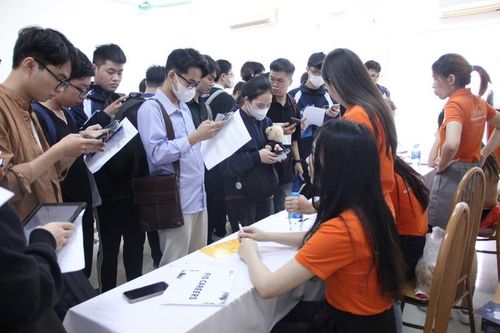 Làn sóng sa thải thách thức sinh viên ngành 'hot'
