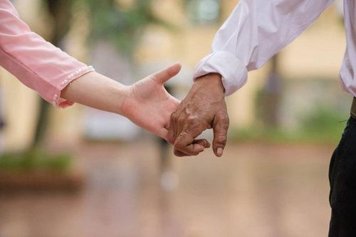 Tản văn: Bàn tay phèn đất