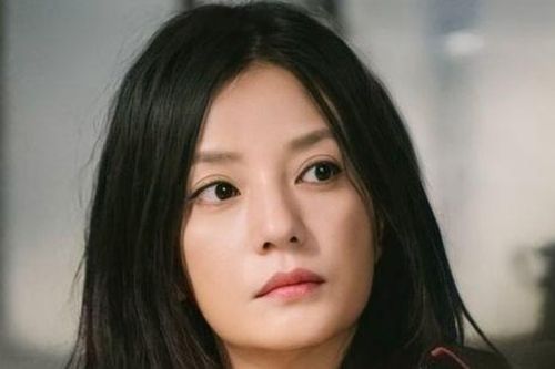 Triệu Vy không đến lễ tang bố chồng