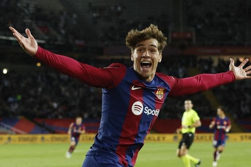 Barca đánh bại Bilbao nhờ thần tài 17 tuổi