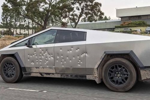 Elon Musk lại 'nổ' về khả năng chống đạn của bán tải chạy điện Tesla Cybertruck?