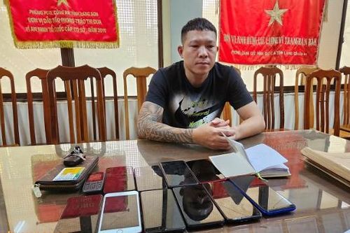 Phê chuẩn khởi tố 2 đối tượng mua bán trái phép thông tin tài khoản ngân hàng