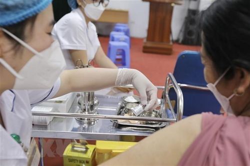 Ngày 23/10: Lại có thêm 4 ca mắc mới COVID-19, 2 ca thở ôxy