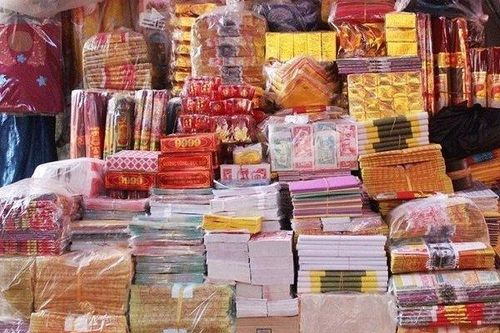 Một công ty sản xuất vàng mã báo lãi kỷ lục