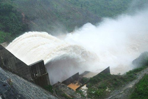 Quảng Nam: Nhiều thủy điện chuẩn bị xả nước