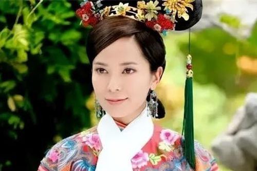 Chuyện về 2 chị em ruột gả cho Hoàng đế Khang Hi: Người được phong Hoàng hậu; người trở thành Quý phi đặc biệt nhất triều Thanh