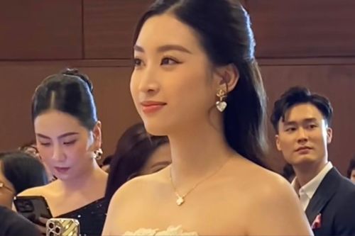 Nhan sắc mẹ bỉm Đỗ Mỹ Linh qua camera thường, có đẹp như lời đồn?