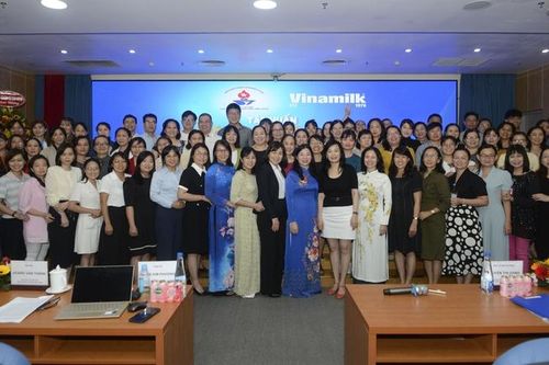 Vinamilk hợp tác chiến lược với CLB Điều dưỡng trưởng Việt Nam để chăm sóc sức khỏe cho hàng triệu người bệnh