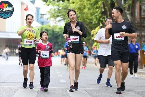 Gia đình đông thành viên nhất tại Mottainai Run 2023: Chạy để chia sẻ tình yêu thương