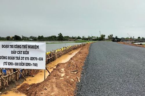 Bộ Giao thông vận tải gấp rút thí điểm cát biển, tìm kiếm thêm vật liệu thay thế cát sông