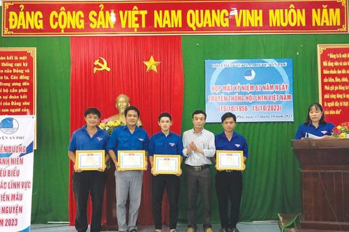 Thanh niên An Phú xung kích vì cộng đồng