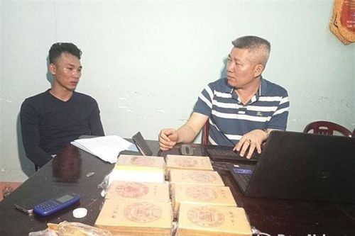 Triệt phá đường dây vận chuyển 16 bánh heroin vào Đồng Nai