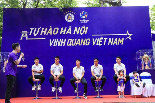 CLB Hà Nội có chặn đứng cơn khủng hoảng đầu mùa?