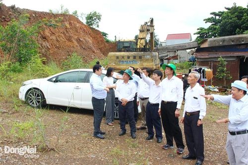 Phó chủ tịch UBND tỉnh Võ Văn Phi: Phải xử lý sạt lở trong mùa khô tới